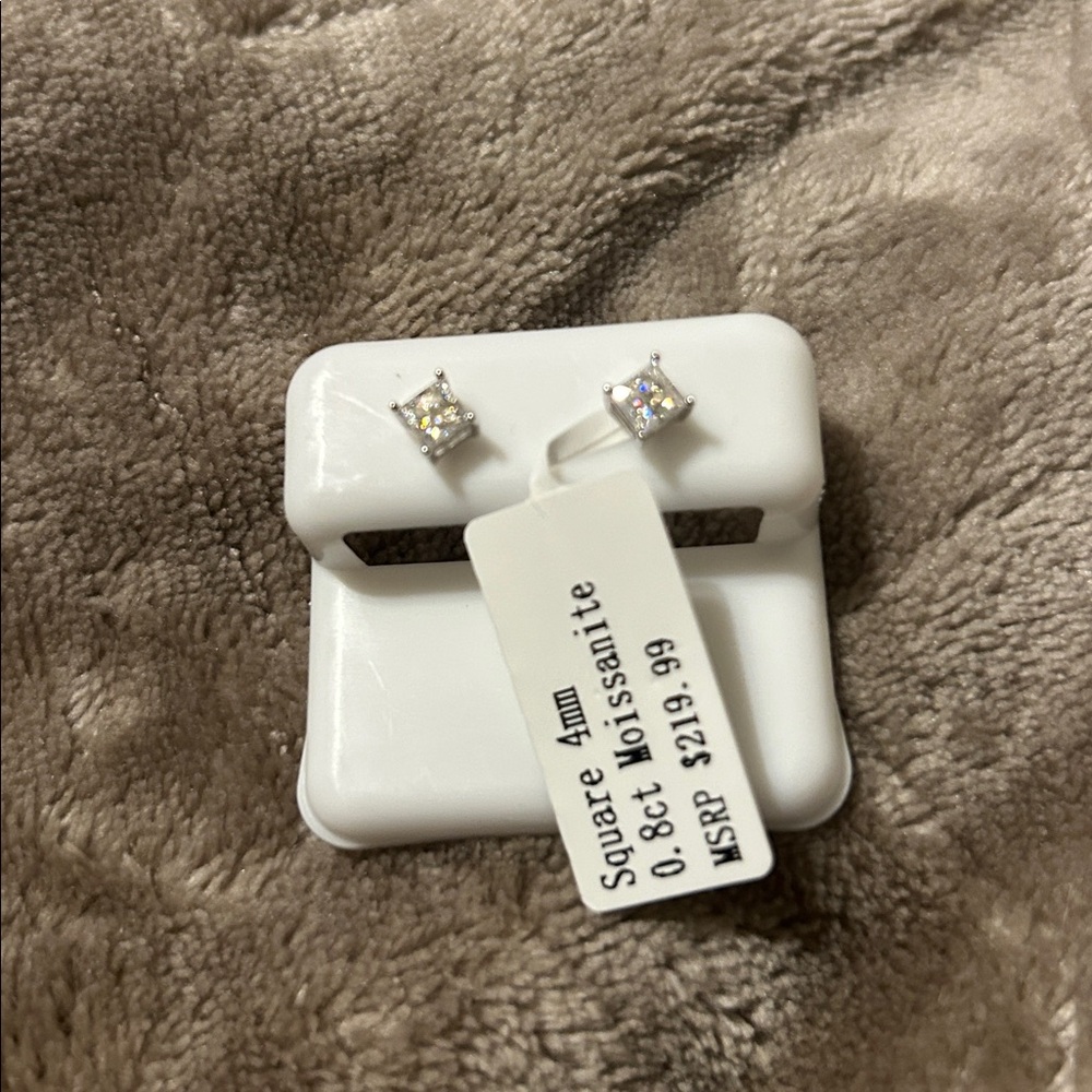 Dazzling Moissanite Star Earrings
